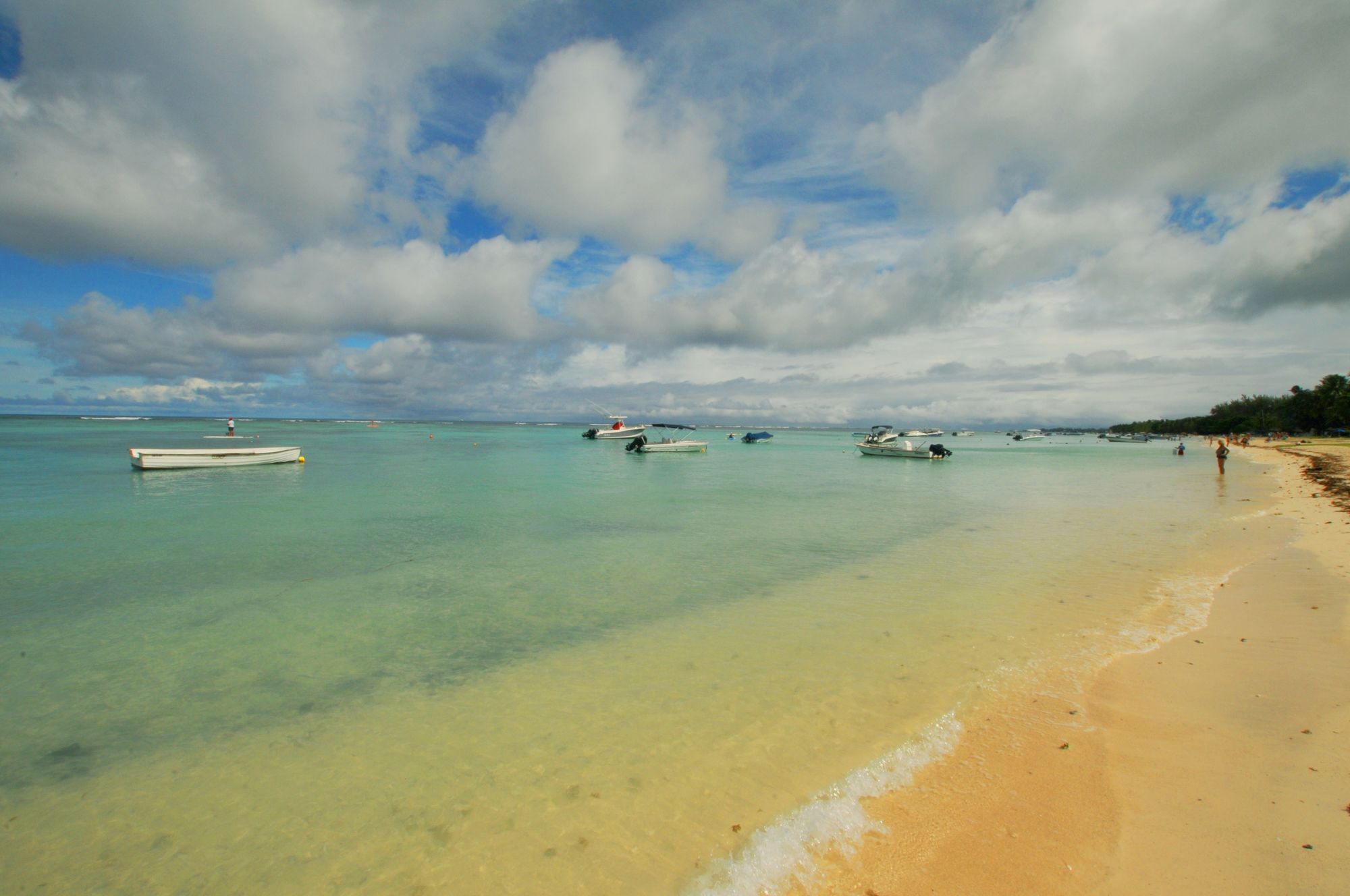 Caro'S Beachfront Trou aux Biches Eksteriør billede